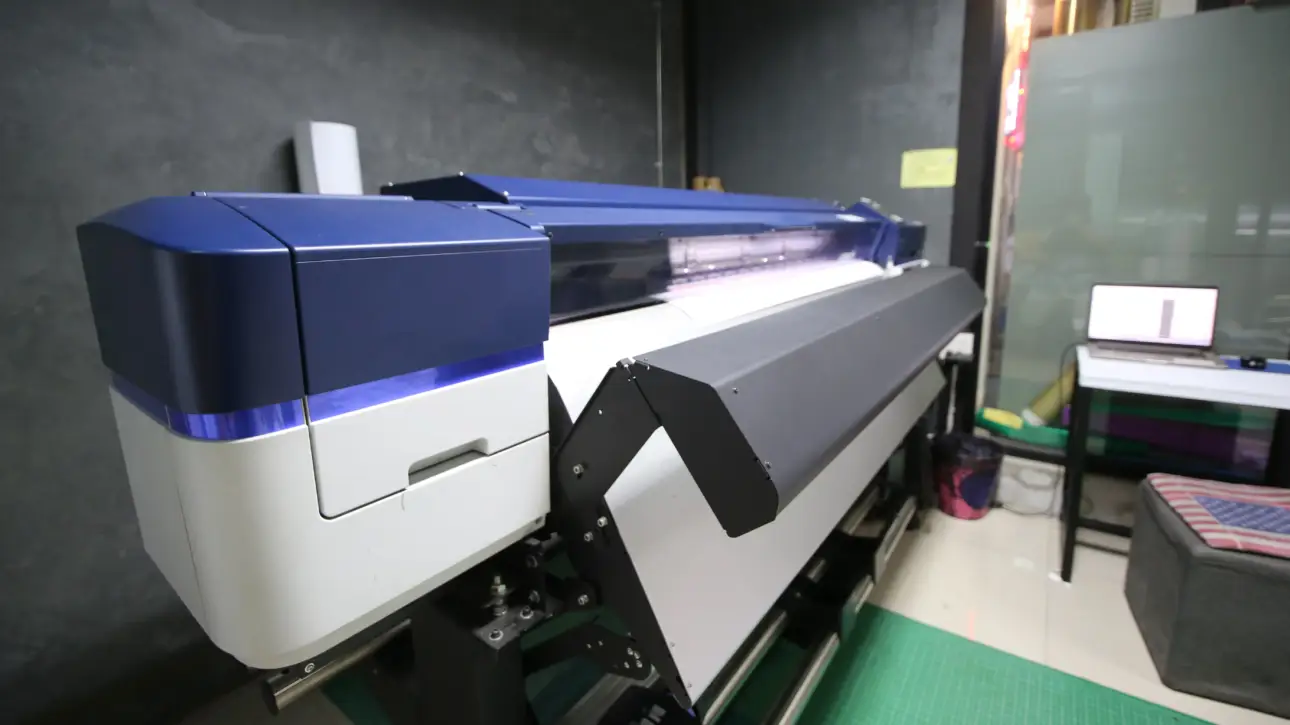 digital-printing-wide-format-printer-2022-04-05-07-09-39-utc copia